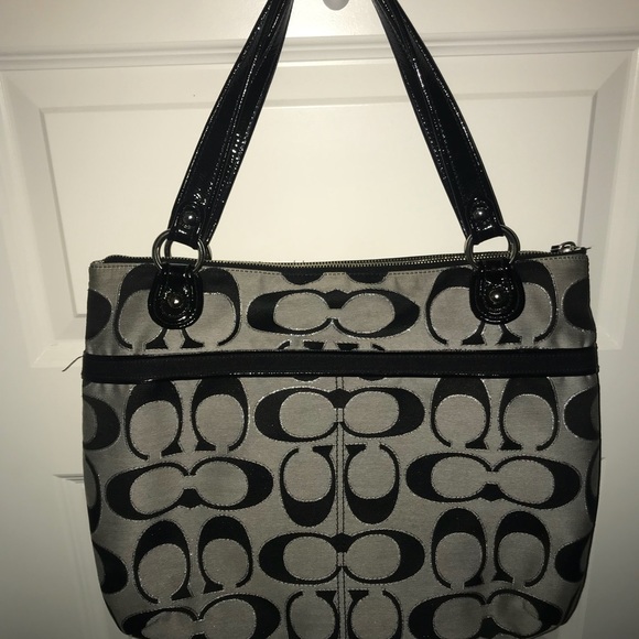 Coach Handbag - Picture 2 of 3